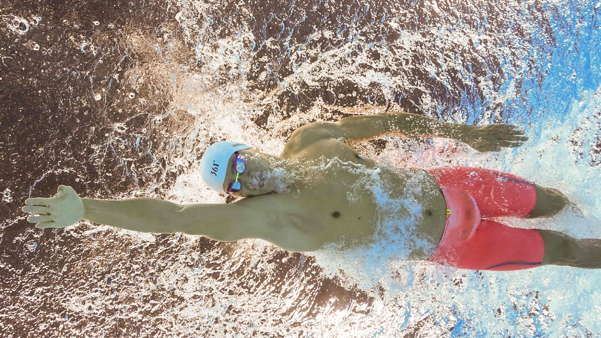 推动校园足球“长足”发展，打造青少年成长摇篮，校园足球中长期发展规划