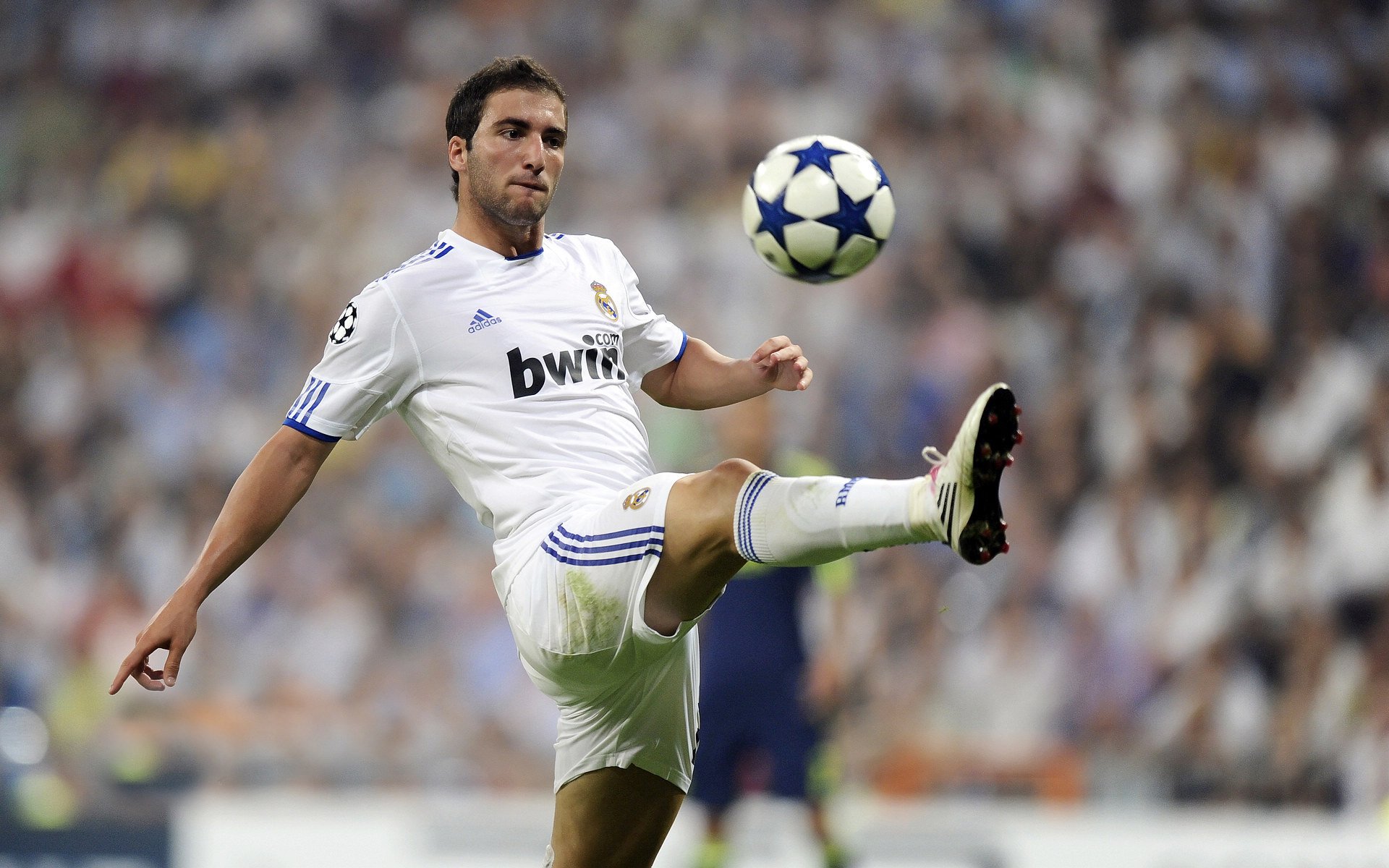 世俱杯决赛：巴塞罗那对阵利雅得胜利，谁将问鼎？，巴塞罗那vs世俱杯2015