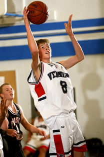 国足阵地战与快攻效率比较，足球阵地战的战术有哪些