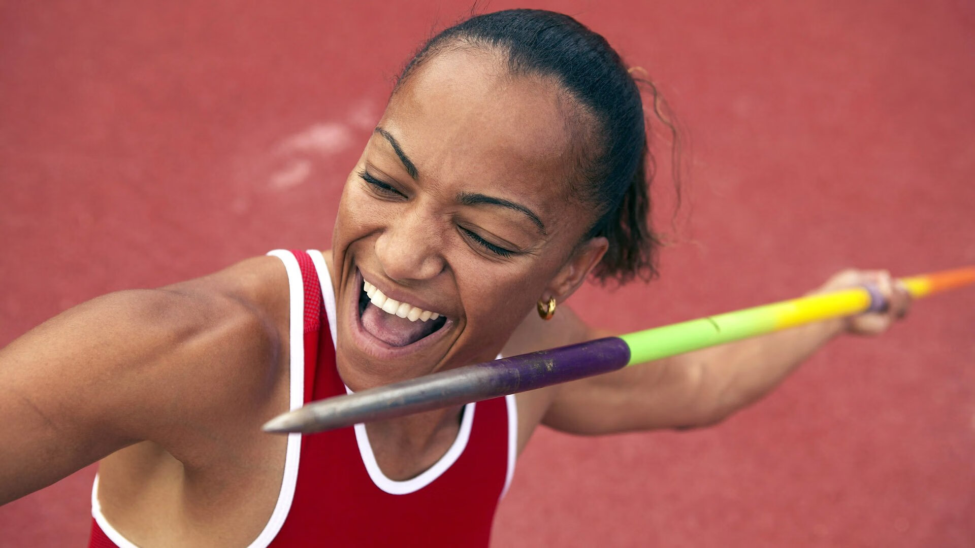 张雨霏出战蝶泳 中队气势如虹，张雨霏蝶泳破纪录